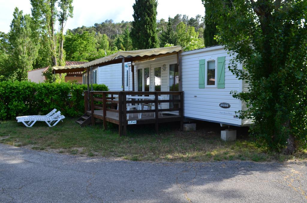 Camping La Vidaresse Hotel Sainte-Anastasie-sur-Issole Bagian luar foto