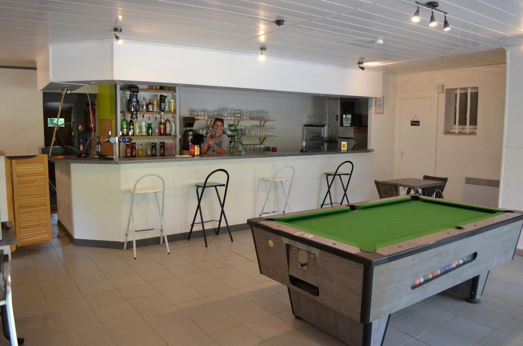 Camping La Vidaresse Hotel Sainte-Anastasie-sur-Issole Bagian luar foto