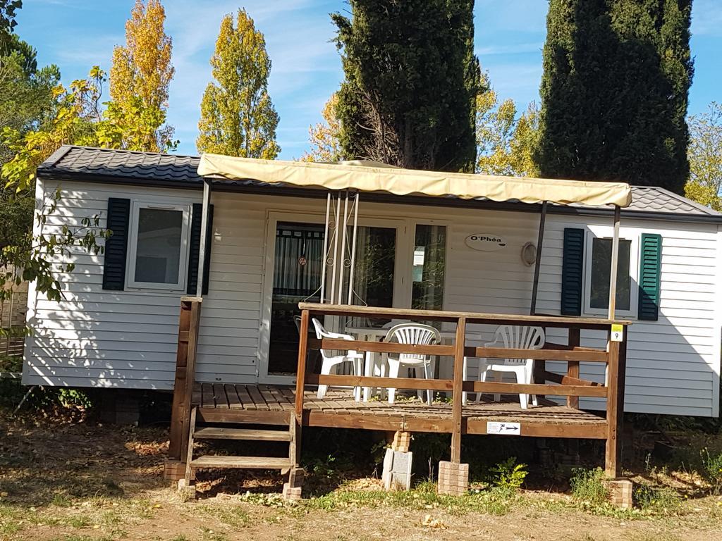Camping La Vidaresse Hotel Sainte-Anastasie-sur-Issole Bagian luar foto