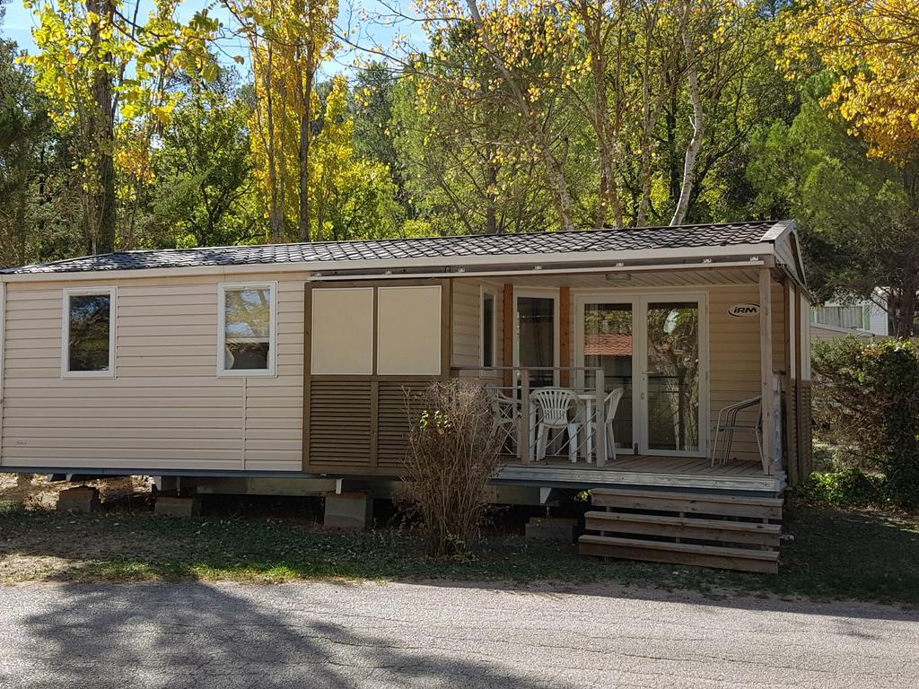 Camping La Vidaresse Hotel Sainte-Anastasie-sur-Issole Bagian luar foto